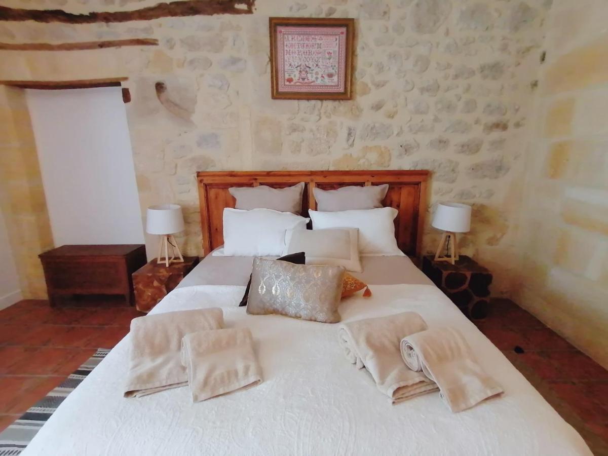 Bed and Breakfast Domaine De Gaia, Piscine, Petanque, Ping Pong, Proche Saint-Emilion Guillac  Exteriér fotografie